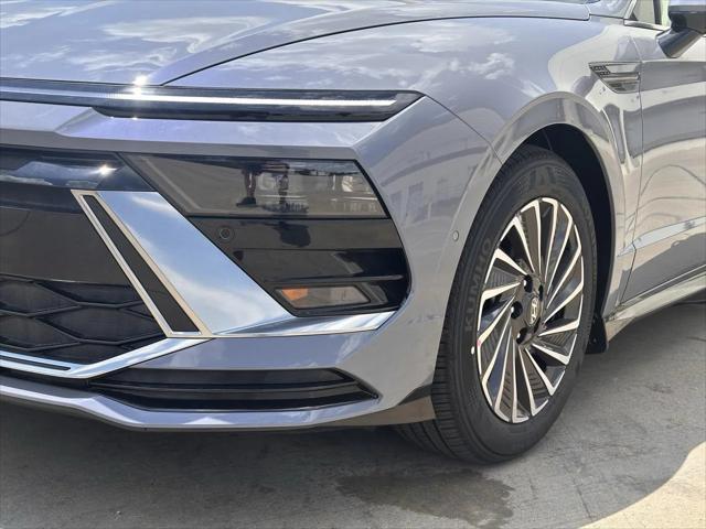 new 2025 Hyundai Sonata Hybrid car, priced at $39,003