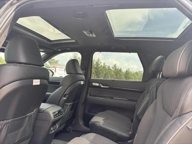 new 2025 Hyundai Palisade car, priced at $55,354