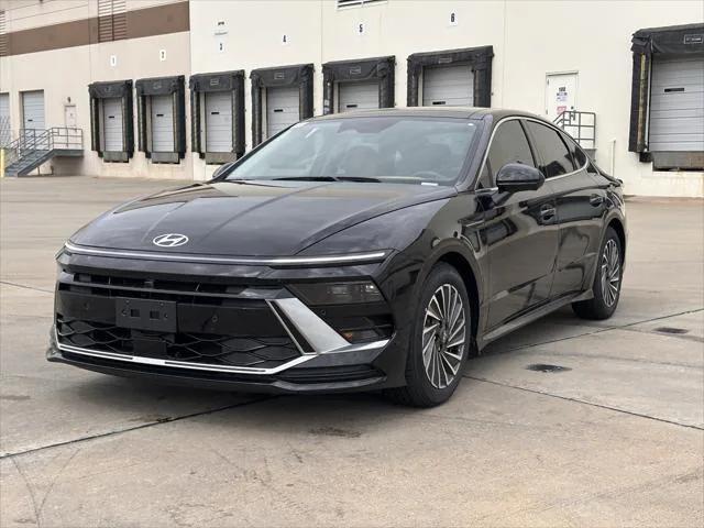 new 2025 Hyundai Sonata Hybrid car, priced at $37,329