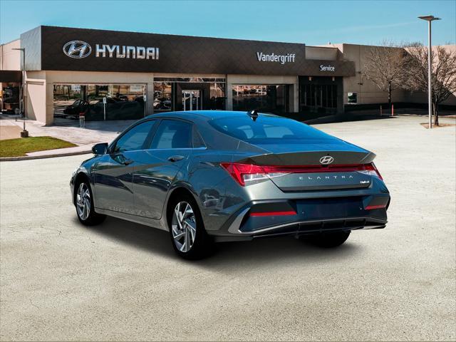 new 2025 Hyundai Elantra car, priced at $26,652