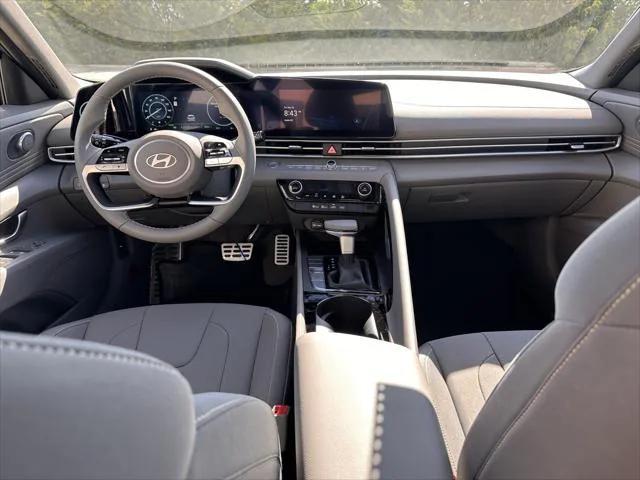 new 2025 Hyundai Elantra car, priced at $26,085