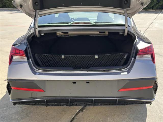 new 2025 Hyundai Elantra car, priced at $26,085