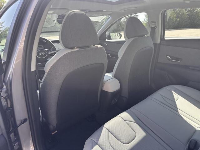 new 2025 Hyundai Elantra car, priced at $27,902