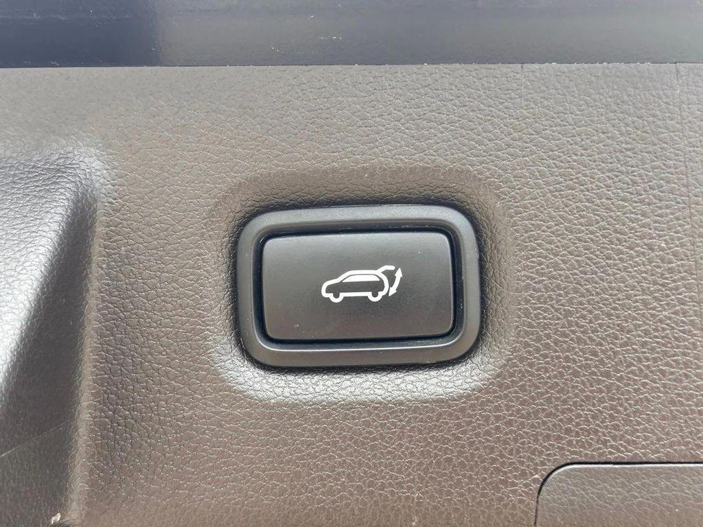 used 2020 Hyundai Santa Fe car, priced at $15,891