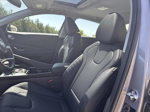 new 2025 Hyundai Elantra car, priced at $27,902
