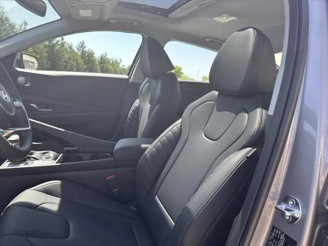 new 2025 Hyundai Elantra car, priced at $26,652