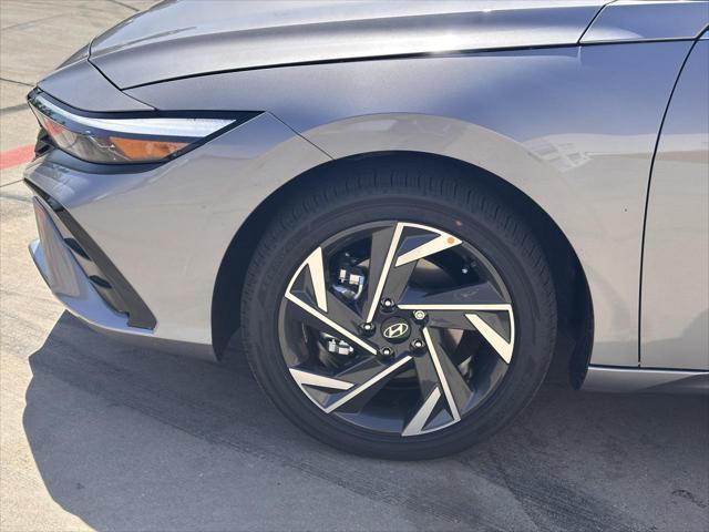 new 2025 Hyundai Elantra car, priced at $27,902