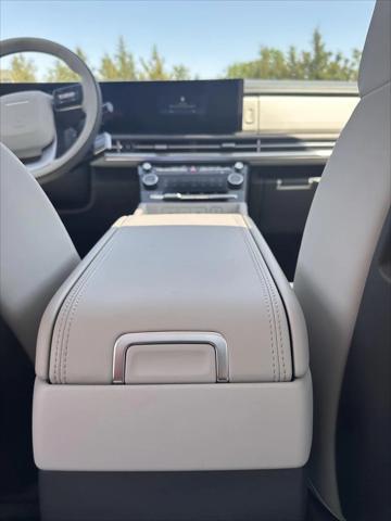 new 2025 Hyundai Santa Fe car, priced at $44,655
