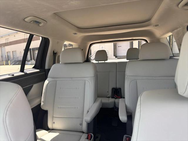 new 2025 Hyundai Santa Fe car, priced at $44,655