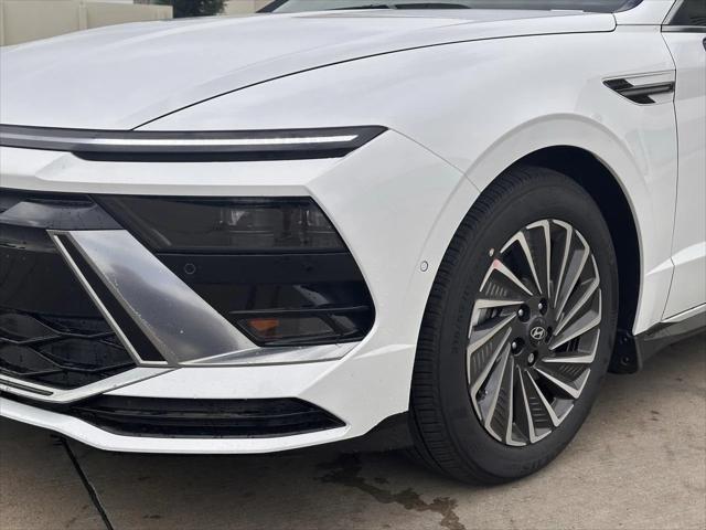 new 2025 Hyundai Sonata Hybrid car, priced at $39,327