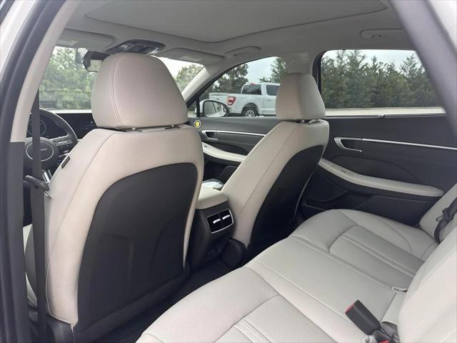 new 2025 Hyundai Sonata Hybrid car, priced at $39,327