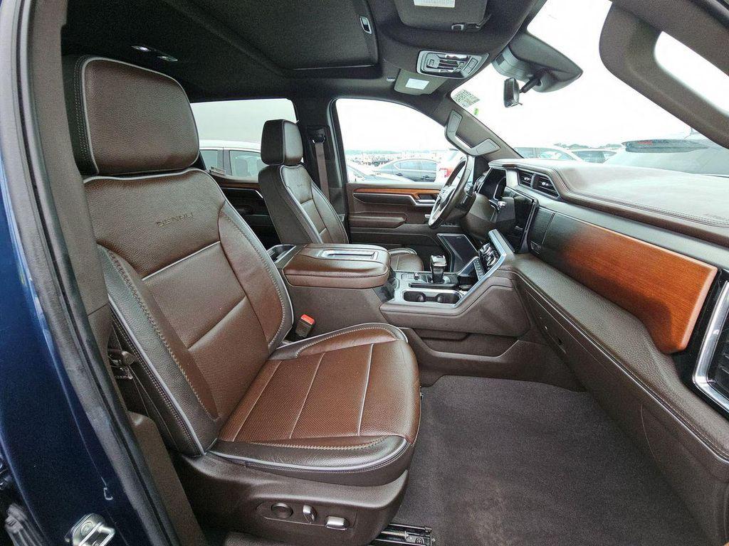 used 2022 GMC Sierra 1500 car, priced at $45,965