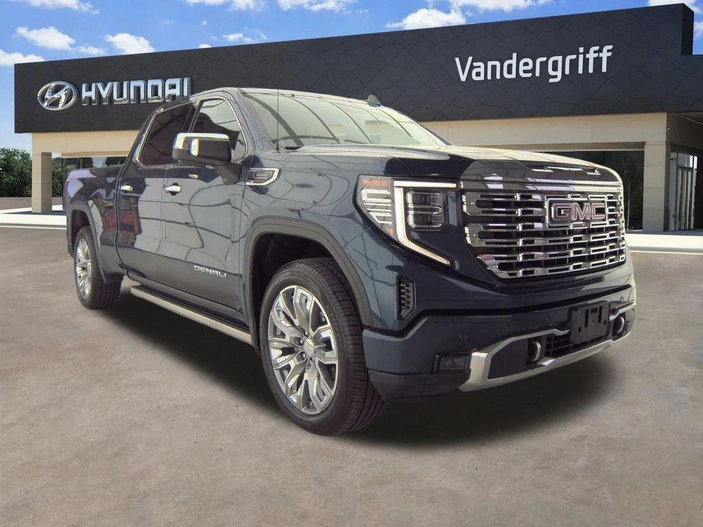 used 2022 GMC Sierra 1500 car, priced at $45,965