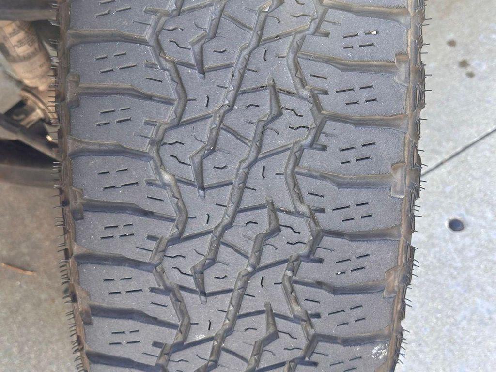 used 2017 GMC Sierra 1500 car, priced at $21,888