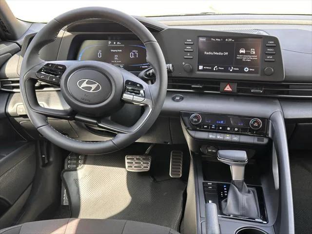 new 2025 Hyundai Elantra car, priced at $23,687