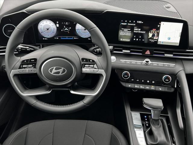 new 2025 Hyundai Elantra car, priced at $25,556