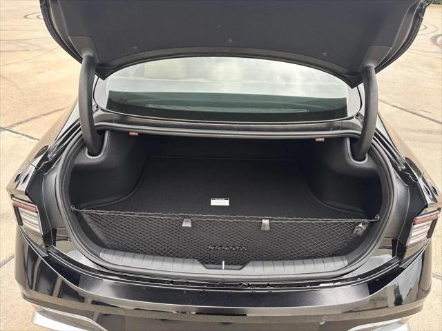 new 2025 Hyundai Sonata Hybrid car, priced at $38,840