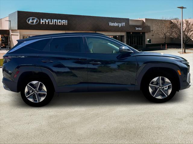 new 2025 Hyundai TUCSON Hybrid car, priced at $37,661