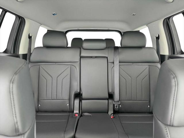 new 2025 Hyundai Santa Fe car, priced at $37,999