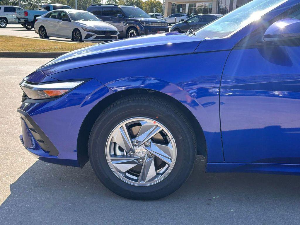 new 2025 Hyundai Elantra car, priced at $21,250