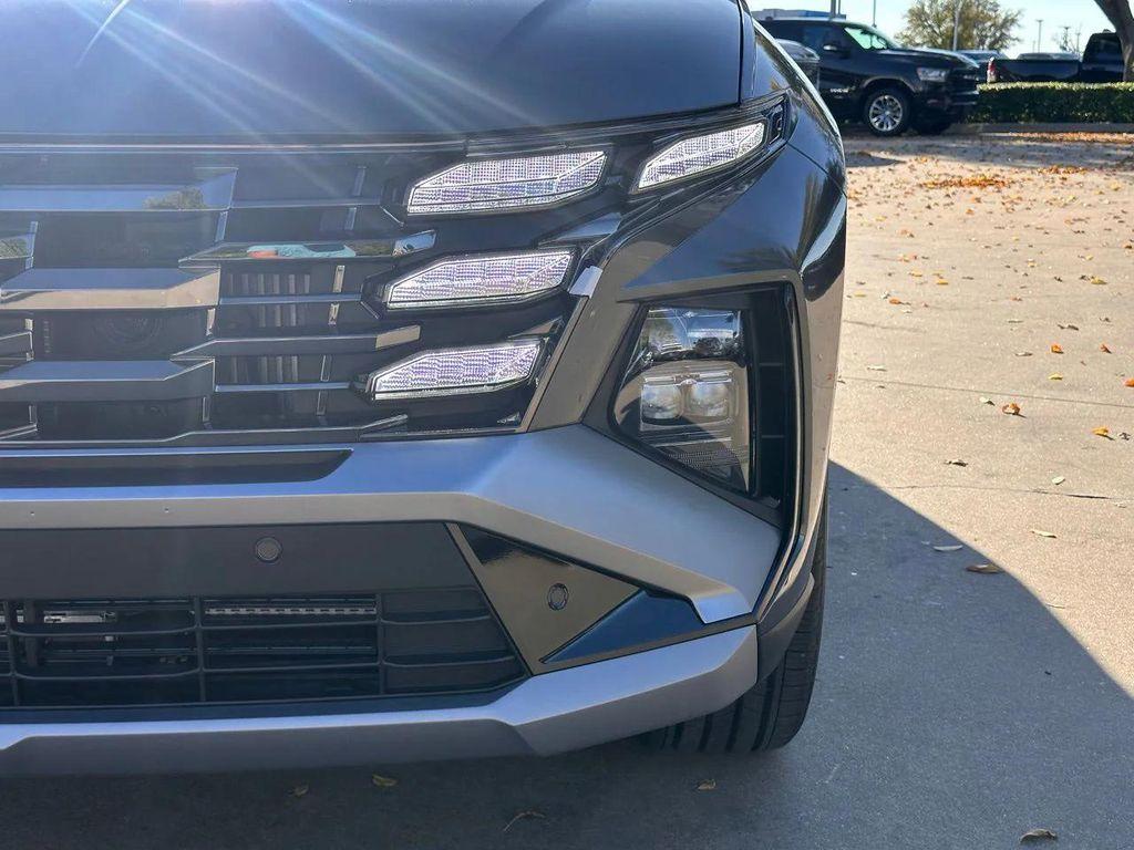 new 2026 Hyundai TUCSON Hybrid car, priced at $40,710