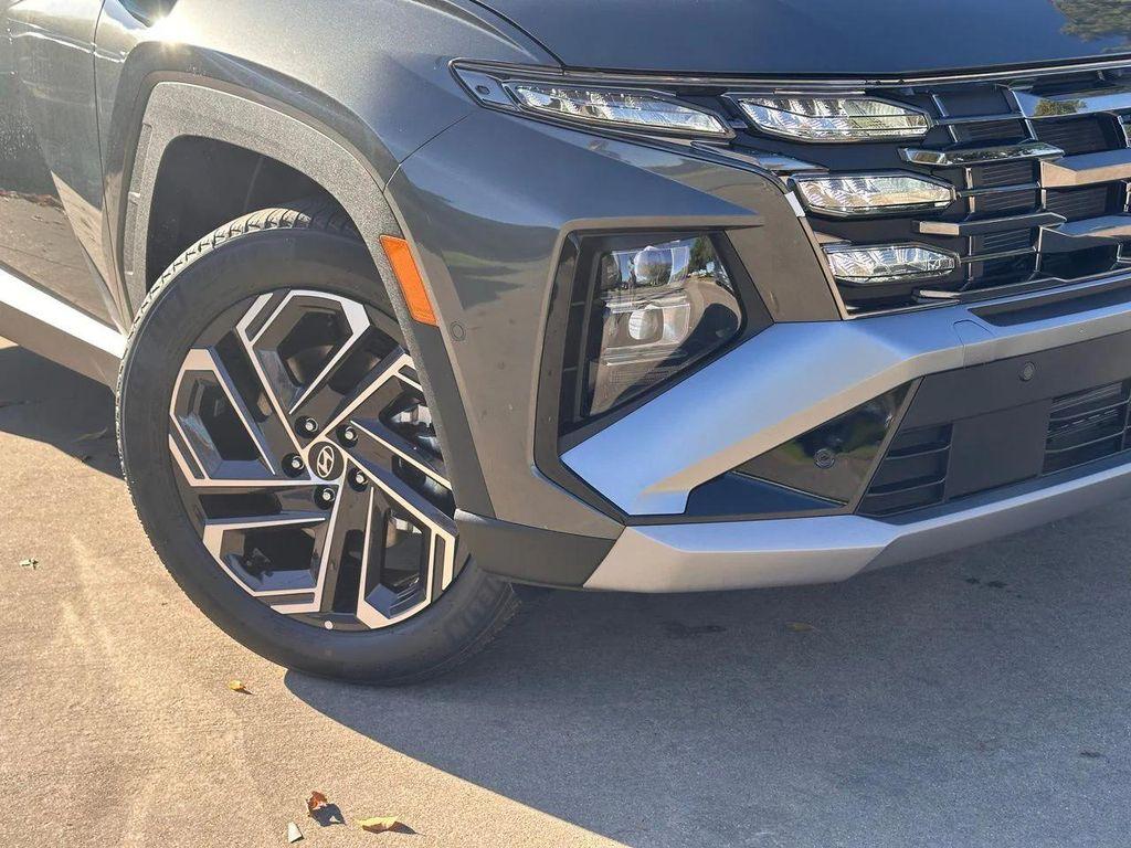 new 2026 Hyundai TUCSON Hybrid car, priced at $40,710