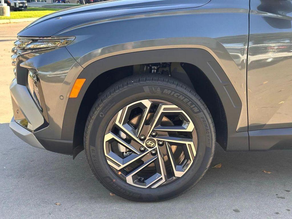 new 2026 Hyundai TUCSON Hybrid car, priced at $40,710