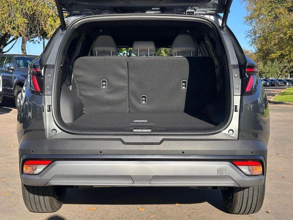 new 2026 Hyundai TUCSON Hybrid car, priced at $40,710