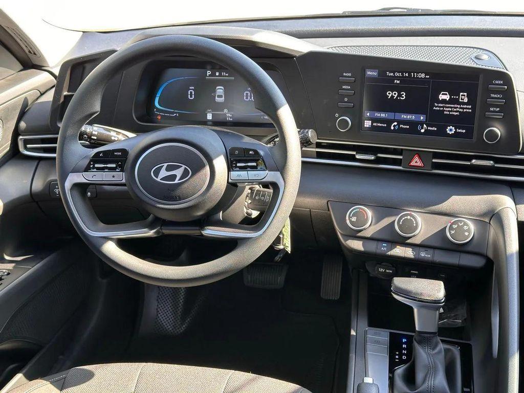 new 2025 Hyundai Elantra car, priced at $21,670