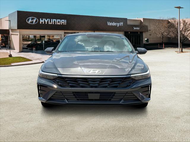 used 2024 Hyundai Elantra car