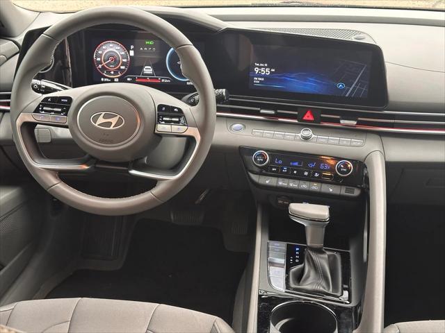used 2024 Hyundai Elantra car