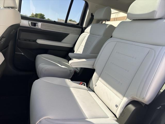 new 2025 Hyundai Santa Fe car, priced at $46,102