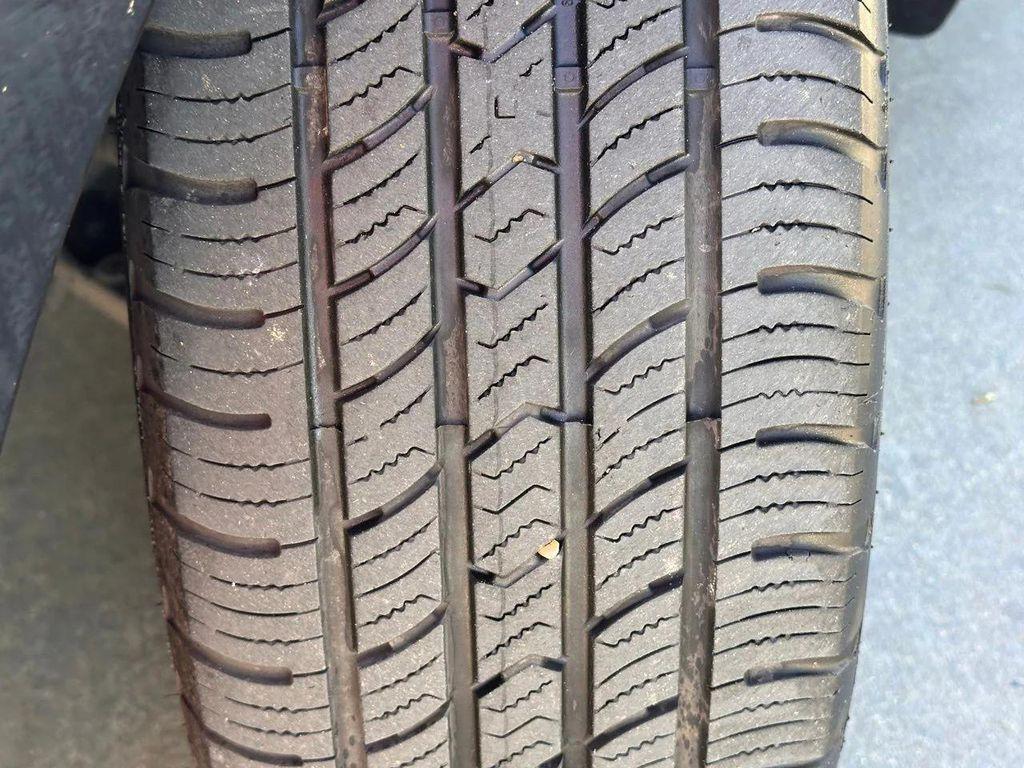 used 2018 Ford Edge car, priced at $12,888