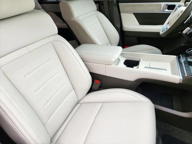 used 2025 Hyundai Santa Fe car, priced at $48,435