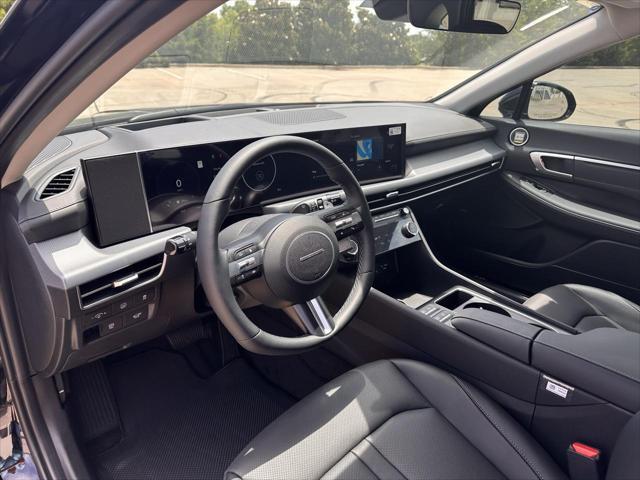 new 2025 Hyundai Sonata Hybrid car, priced at $39,003