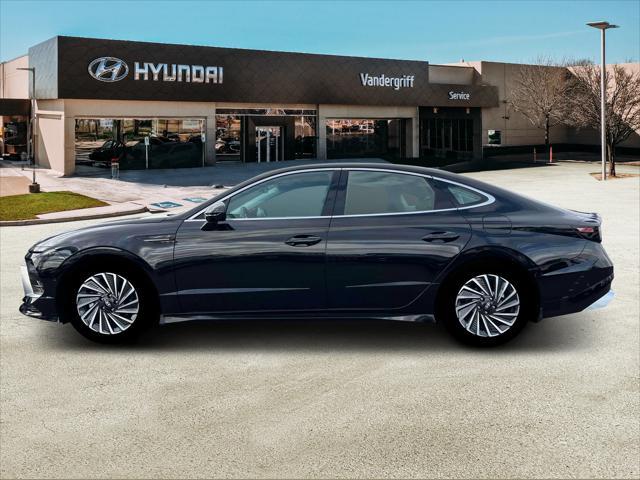 new 2025 Hyundai Sonata Hybrid car, priced at $38,003