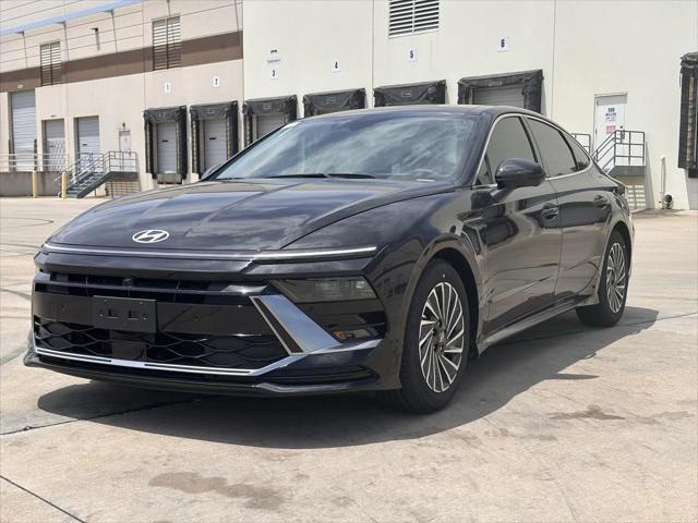 new 2025 Hyundai Sonata Hybrid car, priced at $39,003