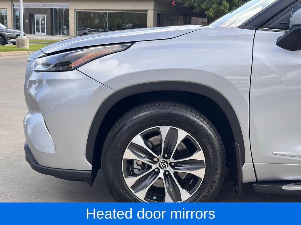 used 2023 Toyota Highlander car, priced at $31,722