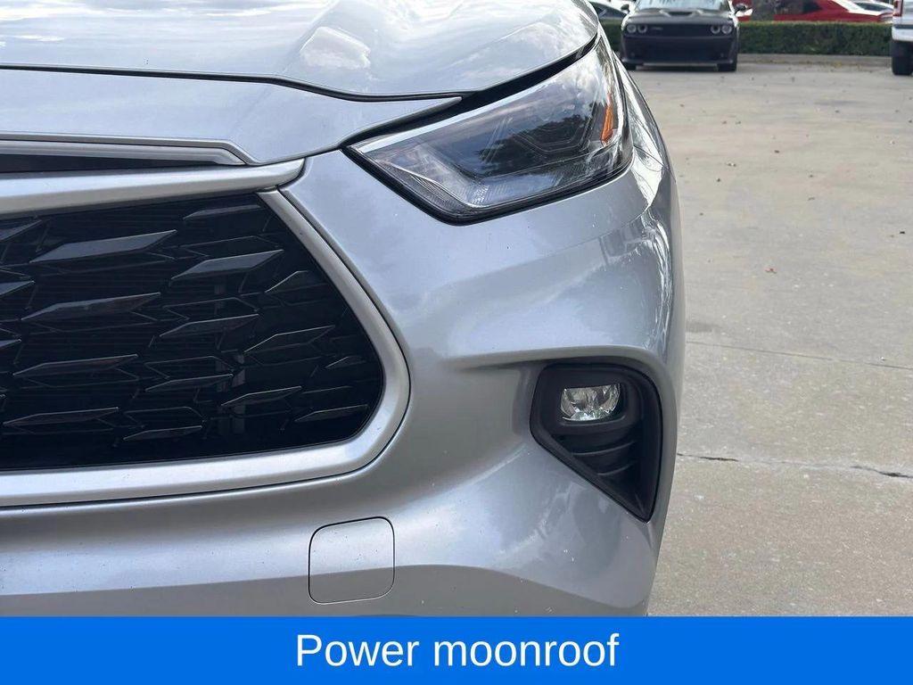 used 2023 Toyota Highlander car, priced at $31,722