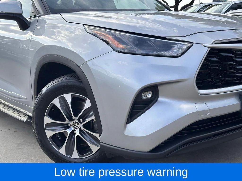 used 2023 Toyota Highlander car, priced at $31,722