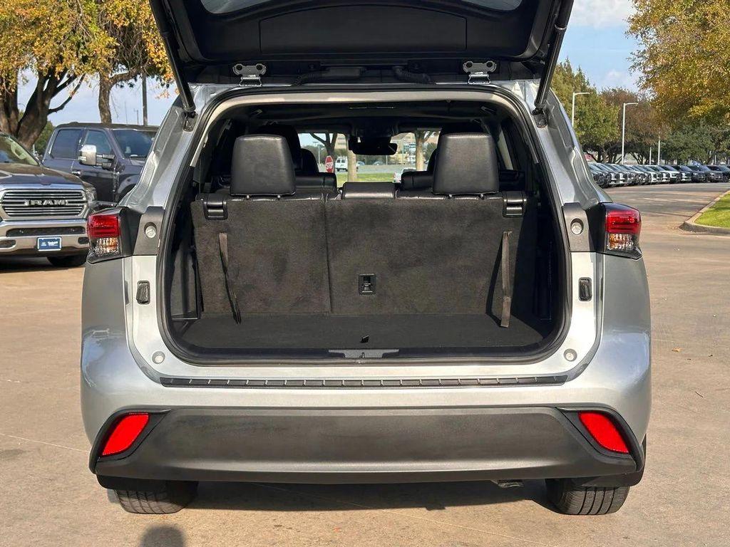 used 2023 Toyota Highlander car, priced at $31,722