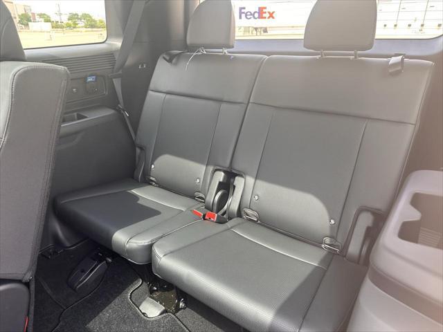 new 2025 Hyundai Santa Fe car, priced at $44,292
