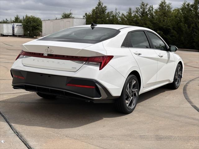 new 2025 Hyundai Elantra car, priced at $30,552