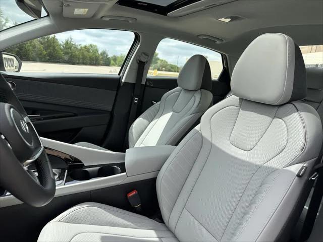new 2025 Hyundai Elantra car, priced at $30,302