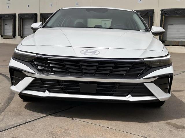 new 2025 Hyundai Elantra car, priced at $30,552