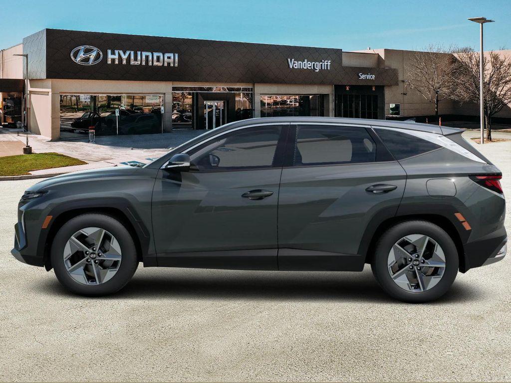 new 2026 Hyundai TUCSON Hybrid car, priced at $32,474