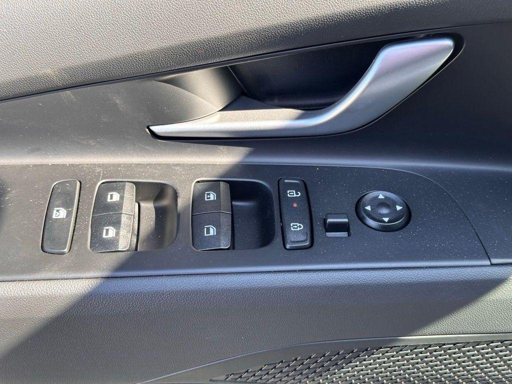 new 2025 Hyundai Elantra car, priced at $21,670