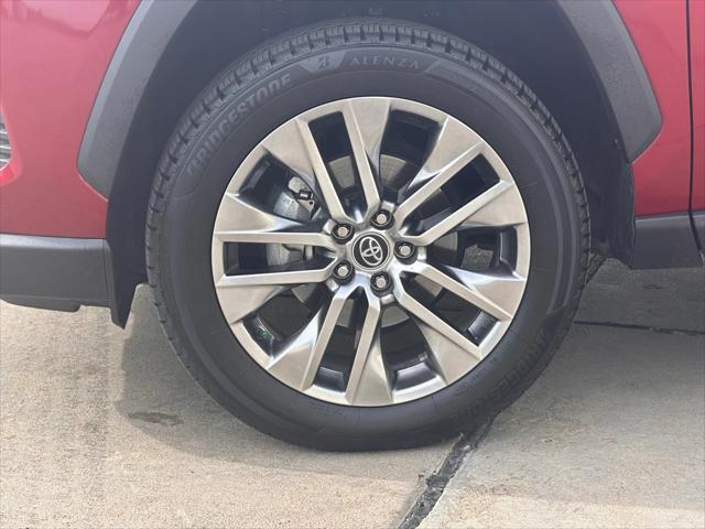 used 2020 Toyota RAV4 car, priced at $23,901