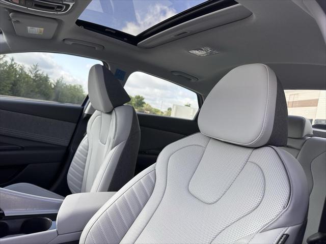 new 2025 Hyundai Elantra car, priced at $30,077