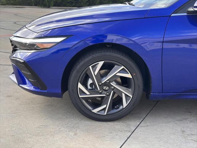 new 2025 Hyundai Elantra car, priced at $30,077